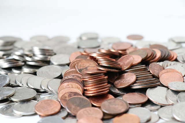hodně mincí